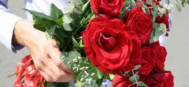 5 Perfect Flowers To gift on valentine's day
