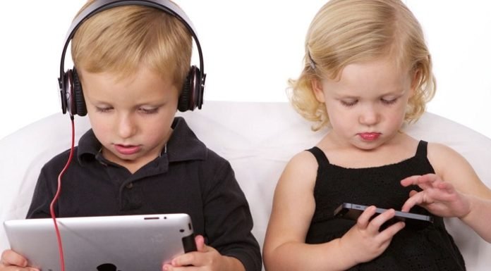 Helping Your Child Overcome Gadget Addiction through Early Childhood Education Gadget Addiction