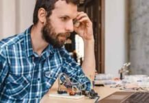 What factors do you consider while choosing a sound engineering program? What factors do you consider while choosing a sound engineering program