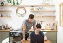 Learn How To Attract Sponsors and Build New Partnerships for Your Blog Learn How To Attract Sponsors and Build New Partnerships for Your Blog