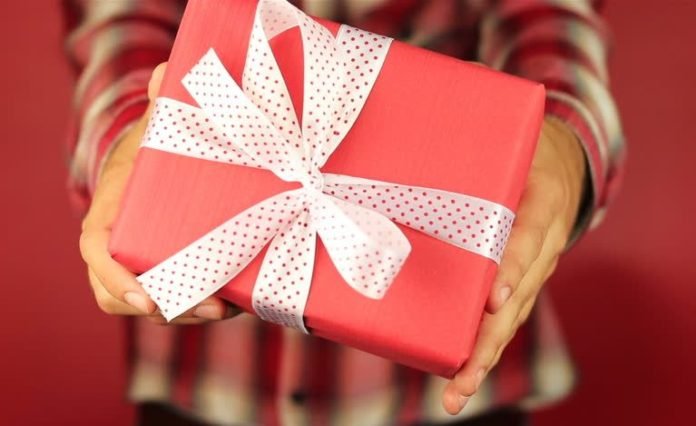 Most Amazing Rakhi Gifts for Your Lovely Siblings Most Amazing Rakhi Gifts for Your Lovely Siblings