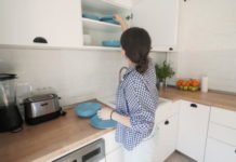 What are the benefits of lighter kitchen cabinets? What are the benefits of lighter kitchen cabinets?