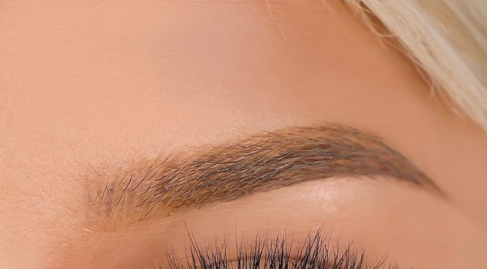 What should you consider when purchasing 25mm mink lashes? mink lashes