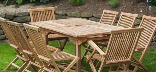 4 Must-Have Outdoor Furniture