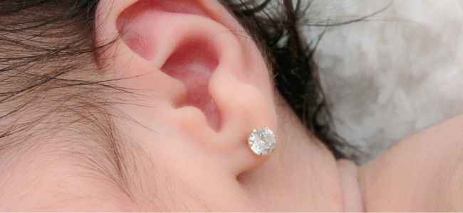 How to Choose the Best Baby Earrings for Their First Piercing
