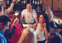 How to Host a New Year’s Eve party: Three top tips How to Host a New Year’s Eve party: Three top tips