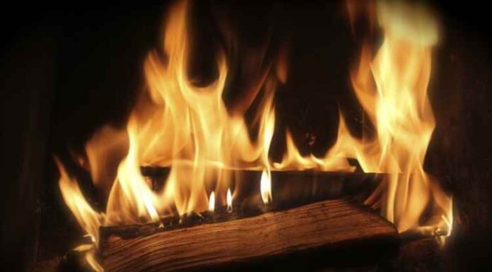 What Are the Different Types of Fireplaces You Can Buy? What Are the Different Types of Fireplaces You Can Buy