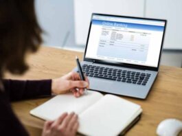 Navigating the 4 Different Types Of Checking Accounts And Their Features