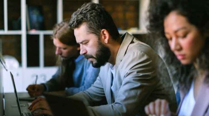 The Benefits of Agile Scaling Frameworks The Benefits of Agile Scaling Frameworks