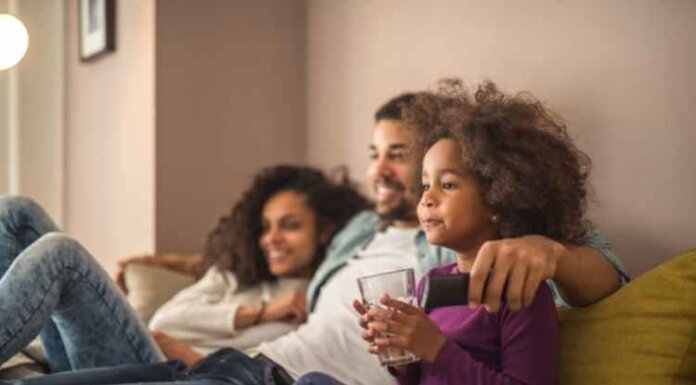 5 Incredible Benefits of Watching TV 5 Incredible Benefits of Watching TV