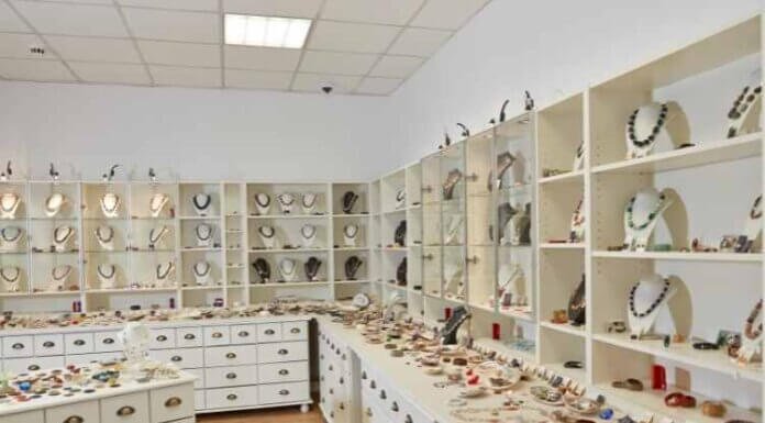 Features To Add to Your Jewelry Store Features To Add to Your Jewelry Store